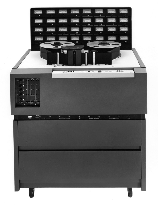 MCI JH-32 Tape Machine